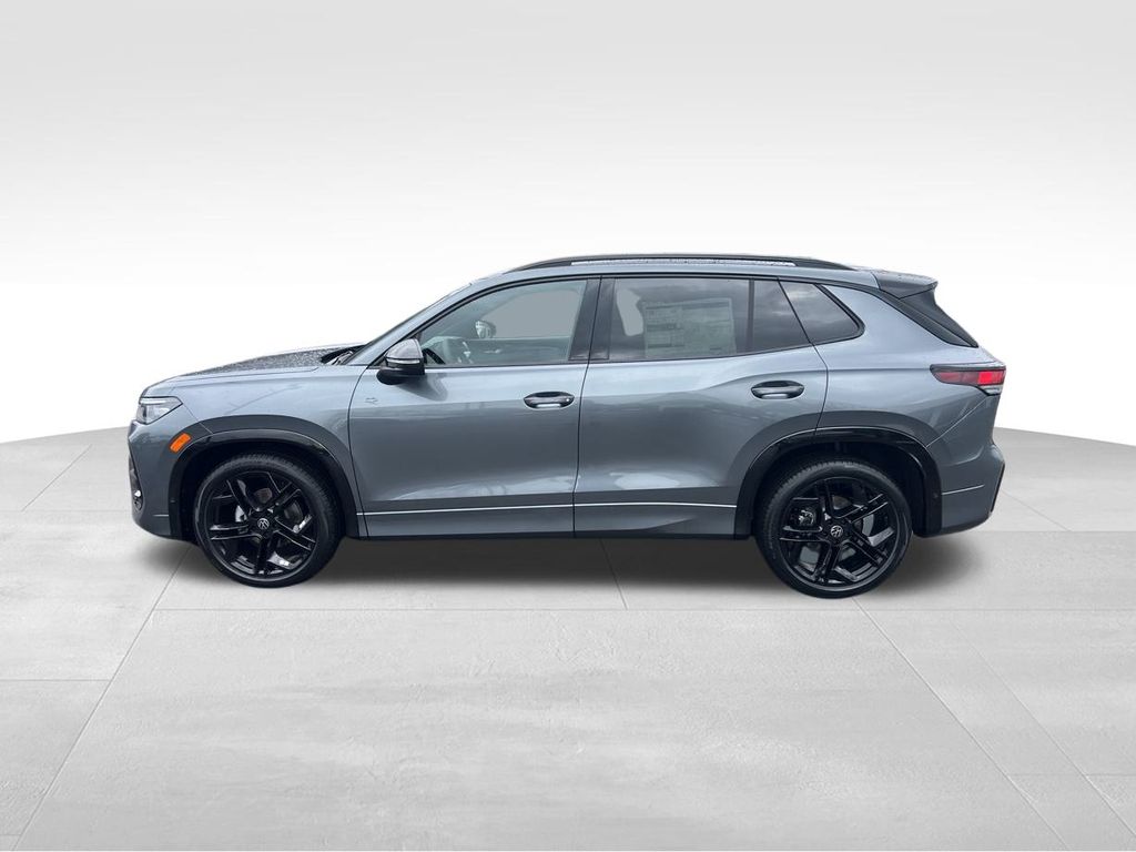 New 2026 Volkswagen Tiguan SE R-Line Black SUV