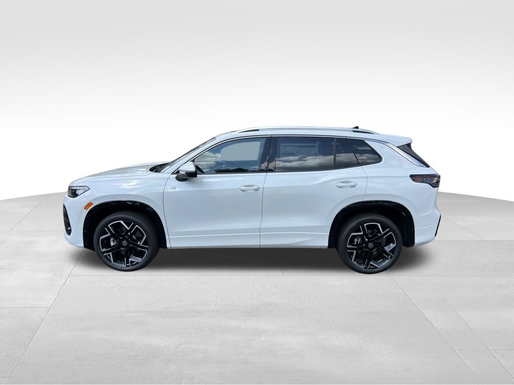 New 2026 Volkswagen Tiguan SEL R-Line Turbo SUV