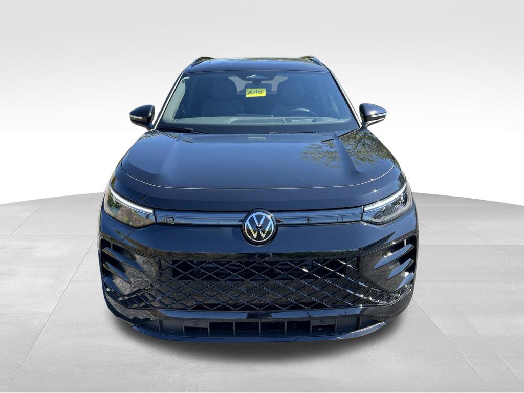 New 2026 Volkswagen Tiguan SE R-Line Black SUV