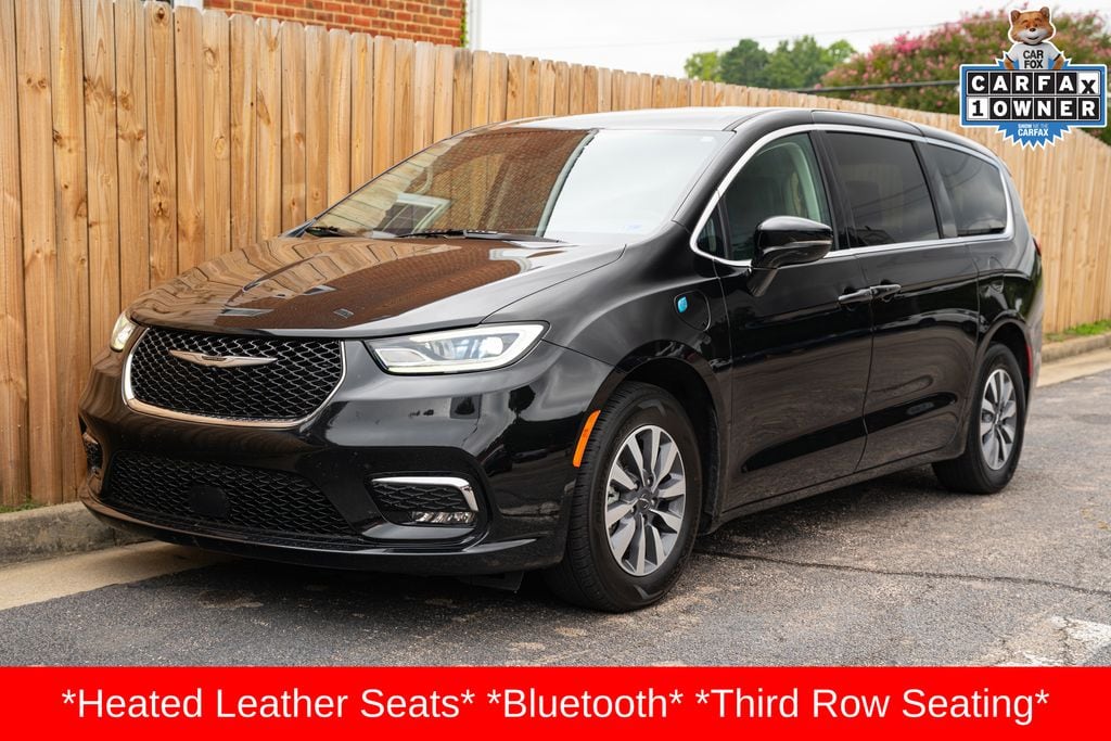 Used 2024 Chrysler Pacifica Hybrid Select Minivan/Van