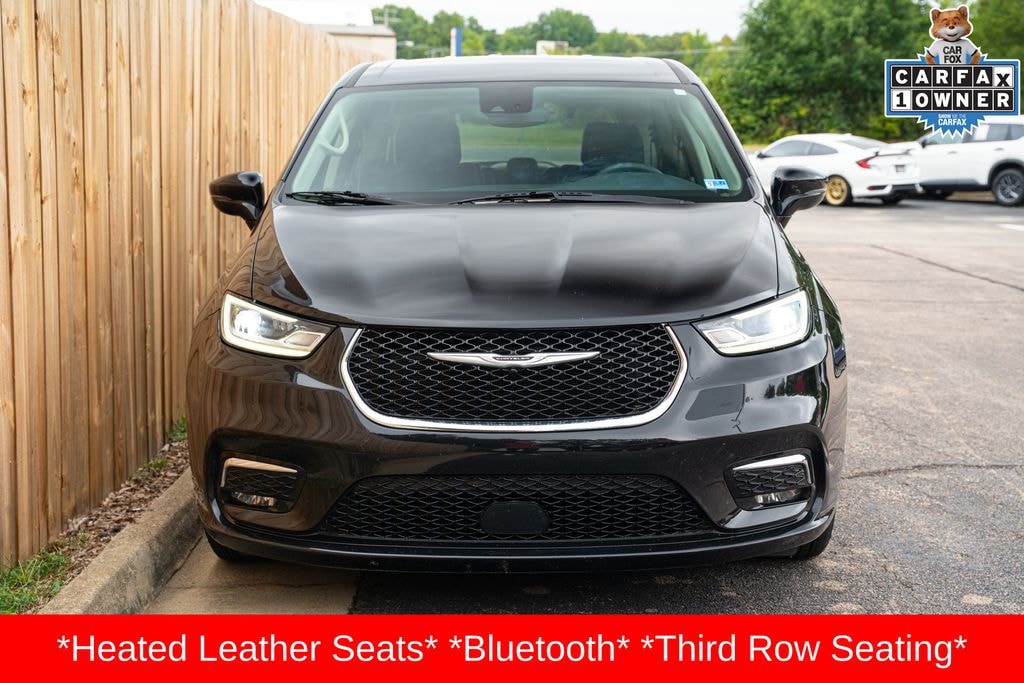 Used 2024 Chrysler Pacifica Hybrid Select Minivan/Van