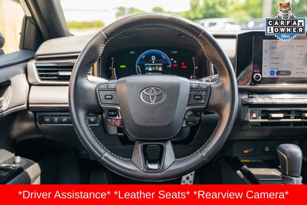 2025 Toyota Camry SE - Photo 23