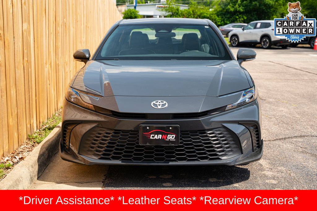 2025 Toyota Camry SE - Photo 2