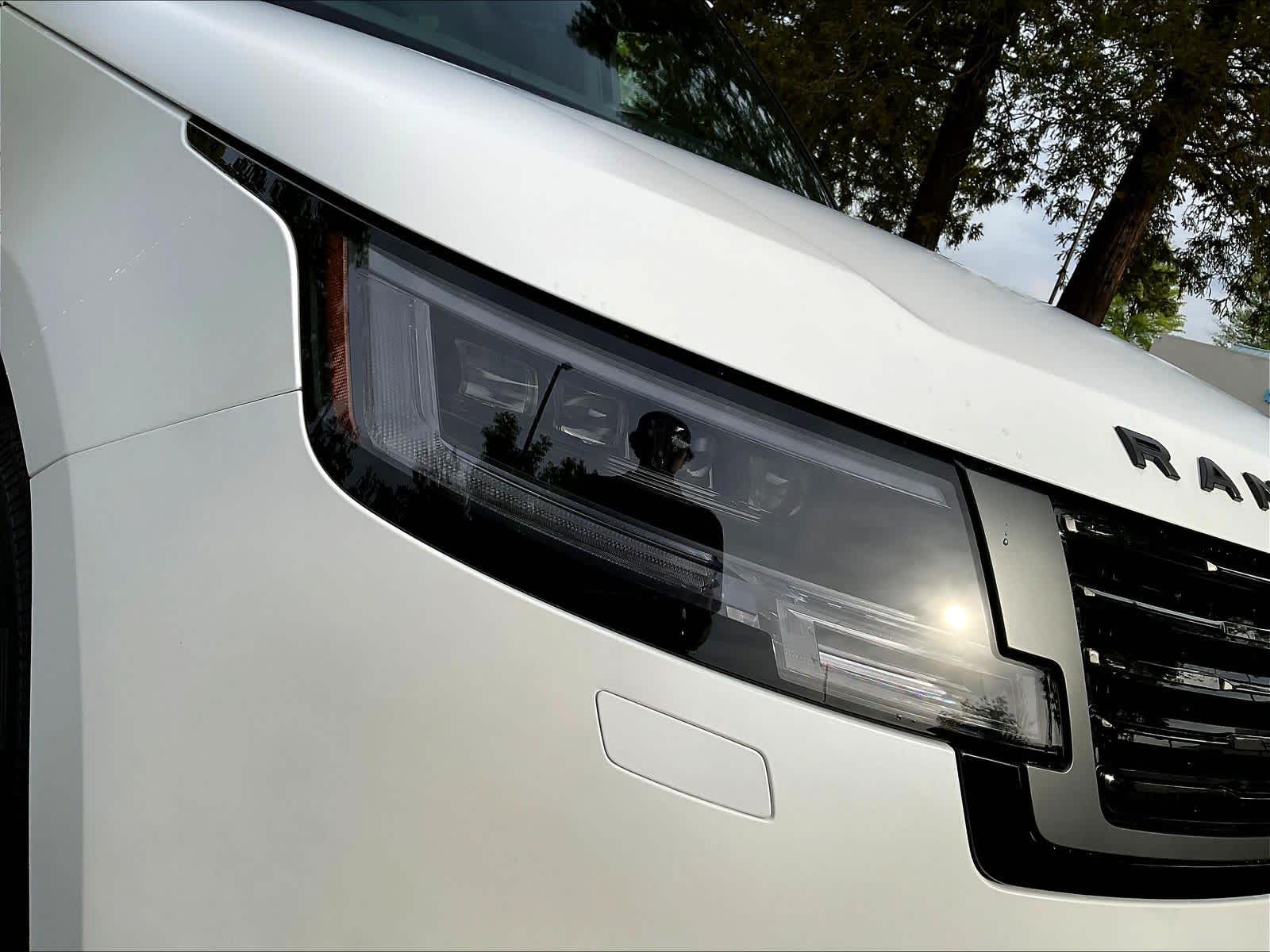2026 Land Rover Range Rover SV - Photo 33