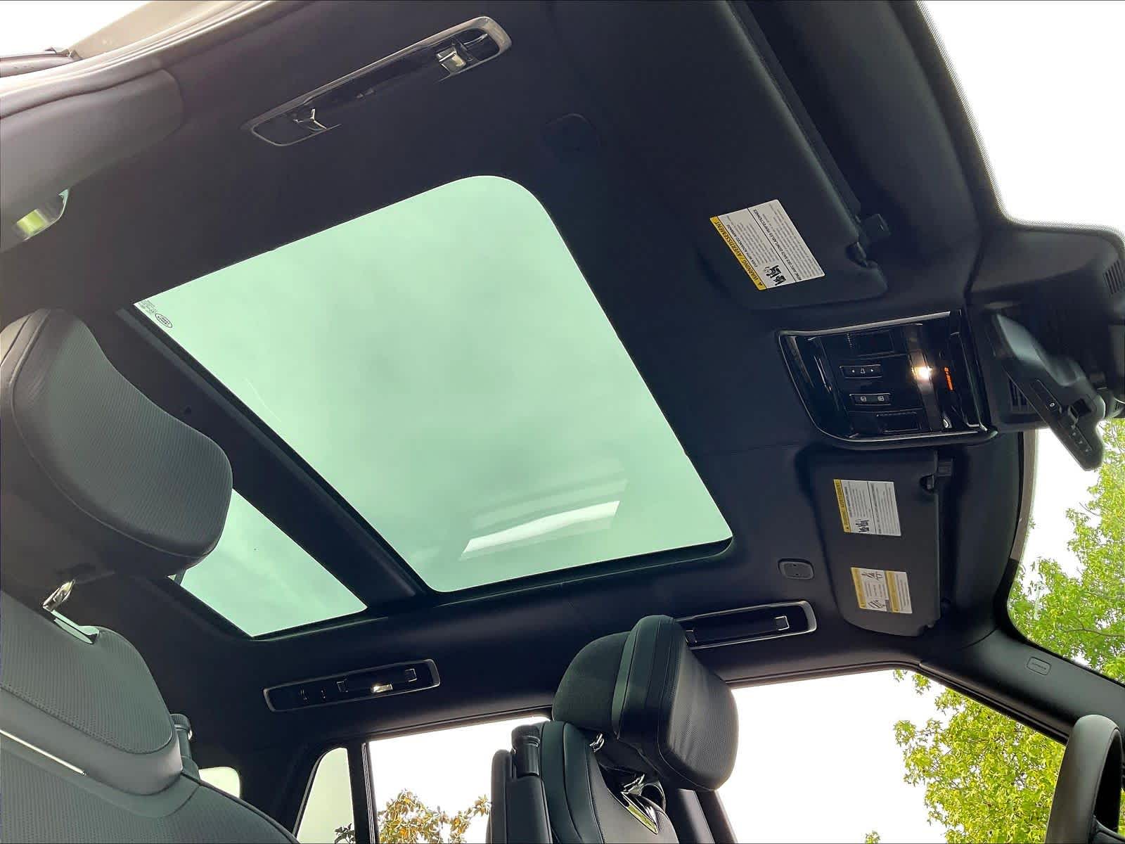 2026 Land Rover Range Rover SV - Photo 29