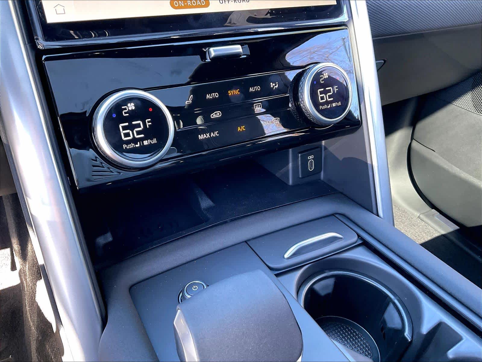2026 Land Rover Discovery Gemini Edition - Photo 23