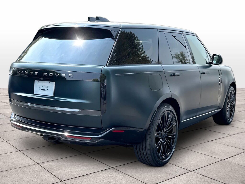New 2026 Land Rover Range Rover SE SUV