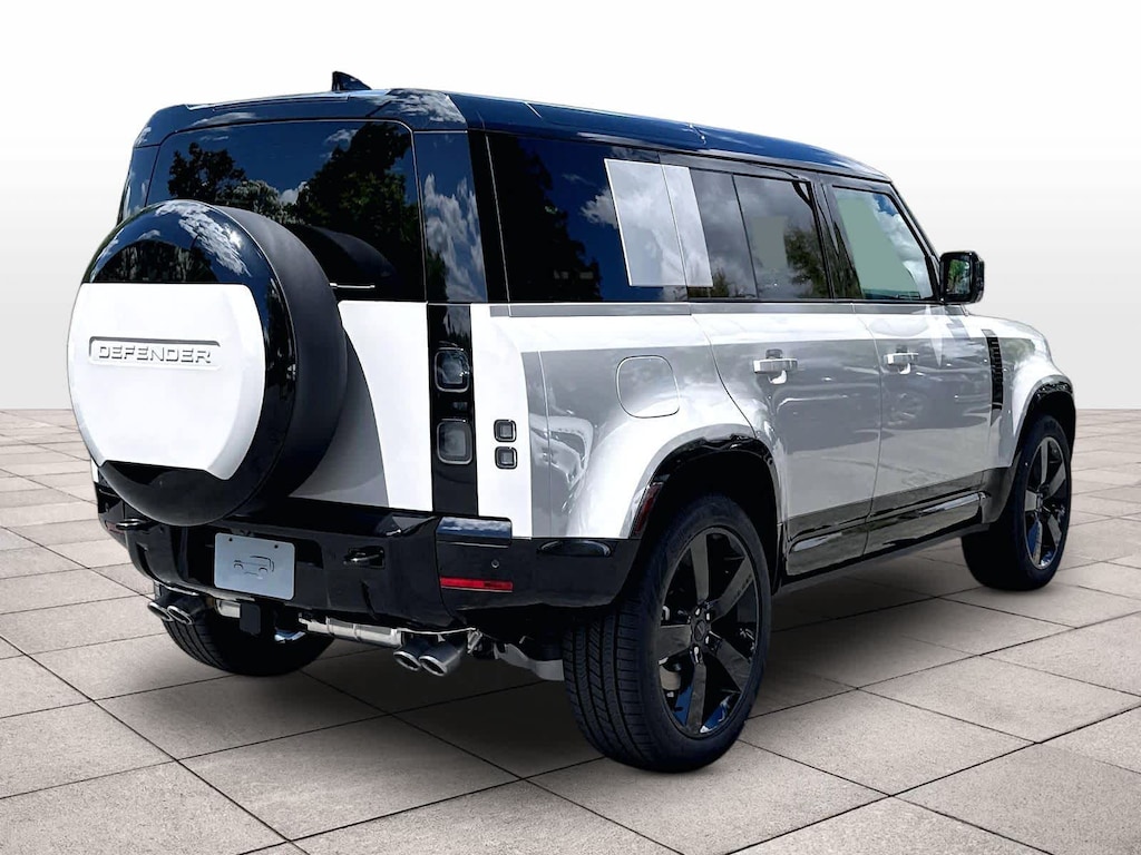 New 2026 Land Rover Defender 110 X-Dynamic SE SUV