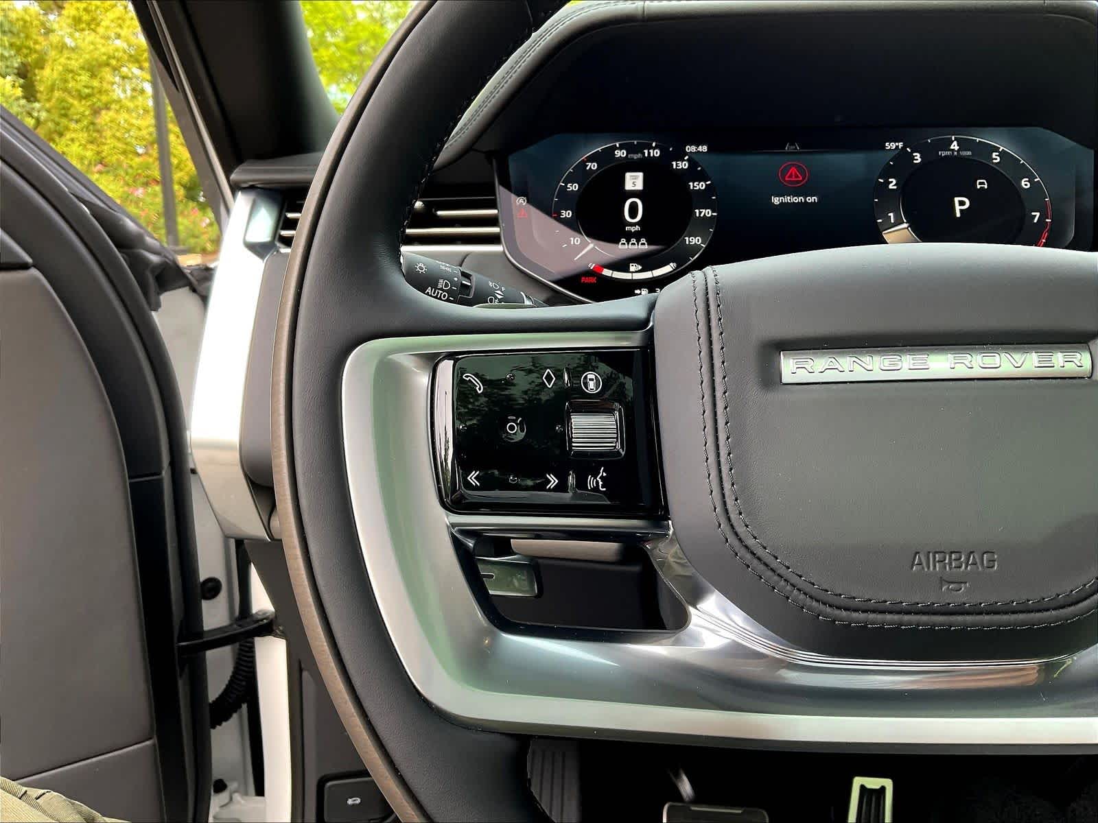 2026 Land Rover Range Rover SV - Photo 17