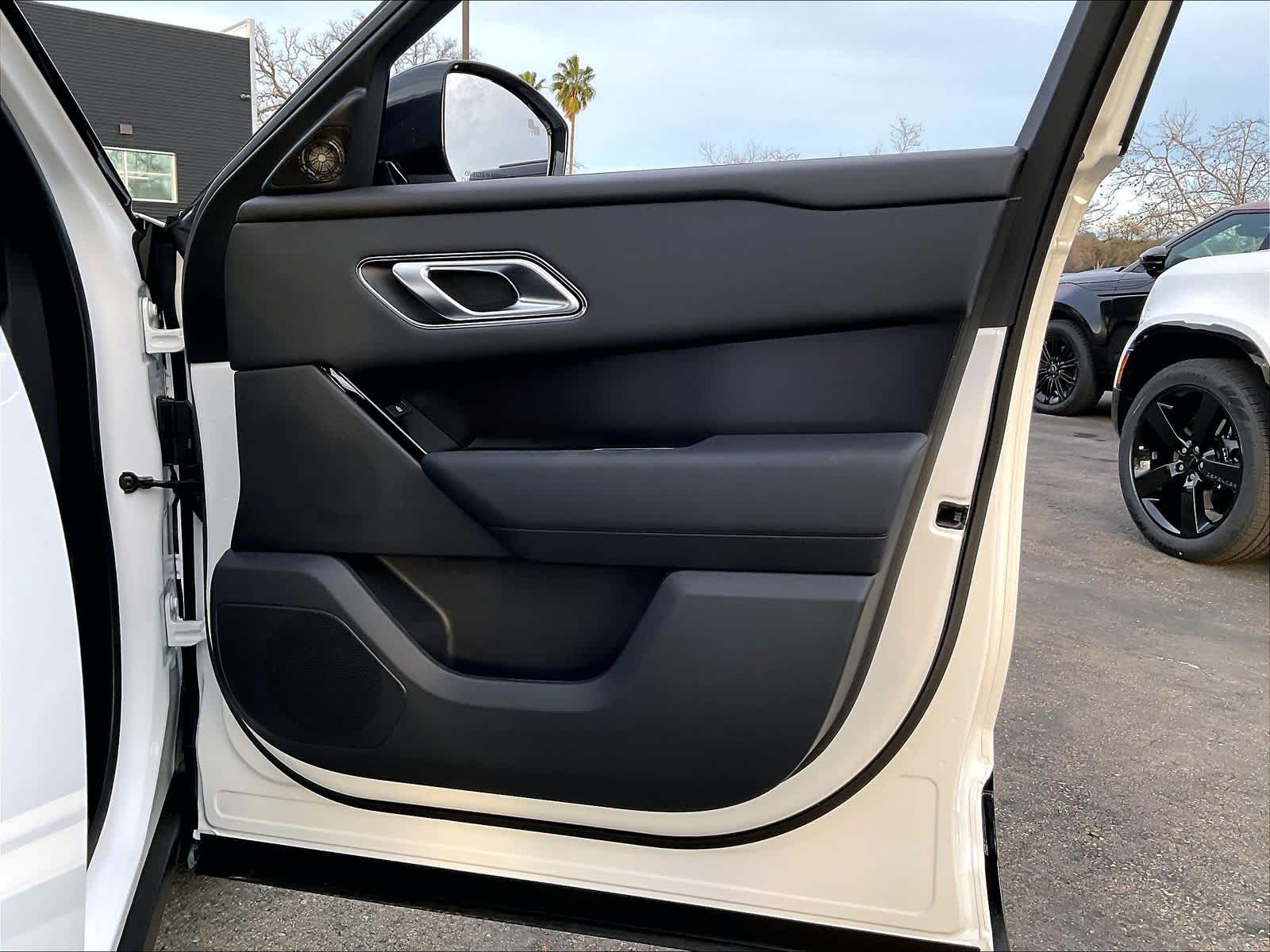 2026 Land Rover Range Rover Velar Dynamic SE - Photo 29