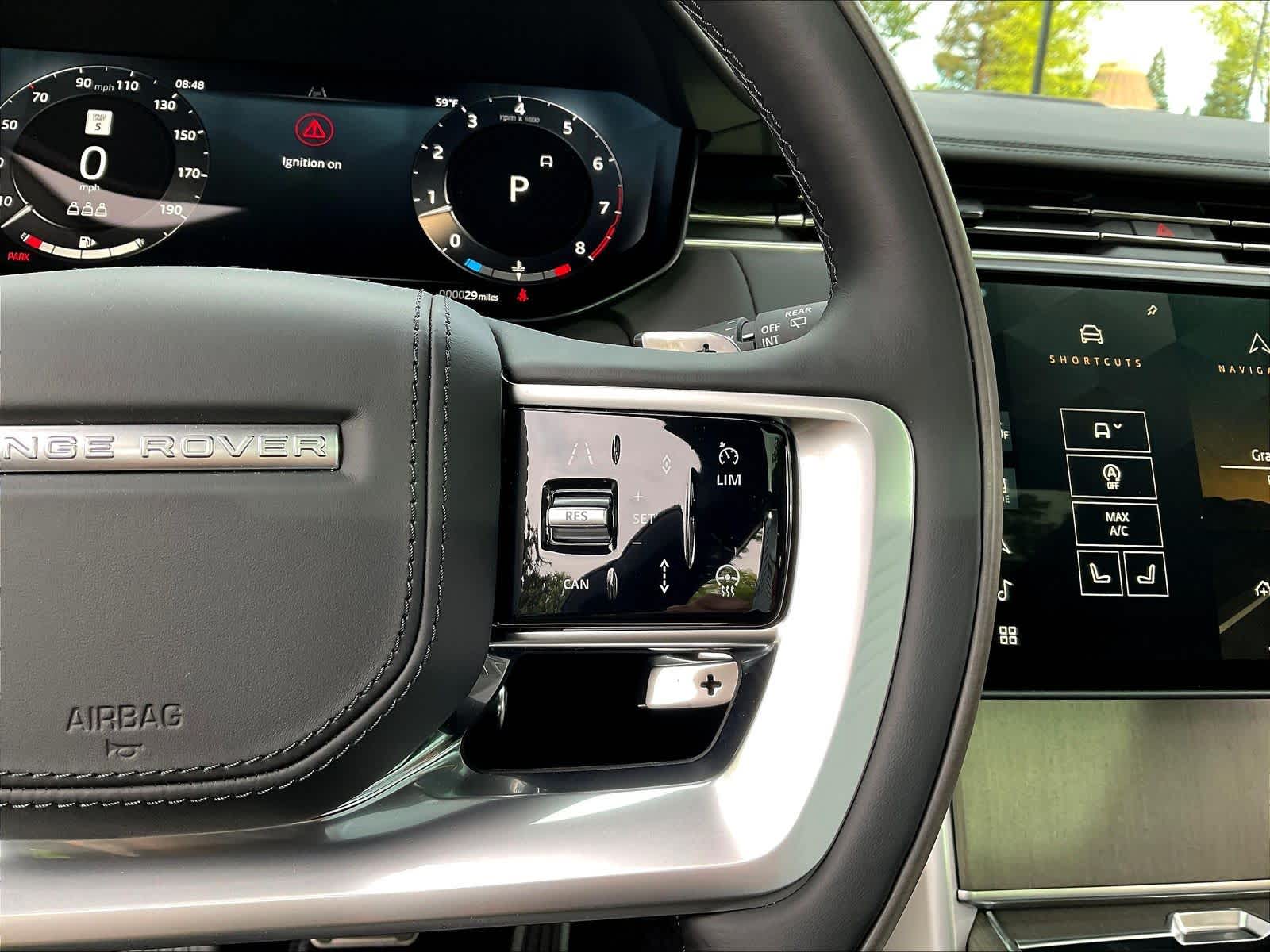 2026 Land Rover Range Rover SV - Photo 18