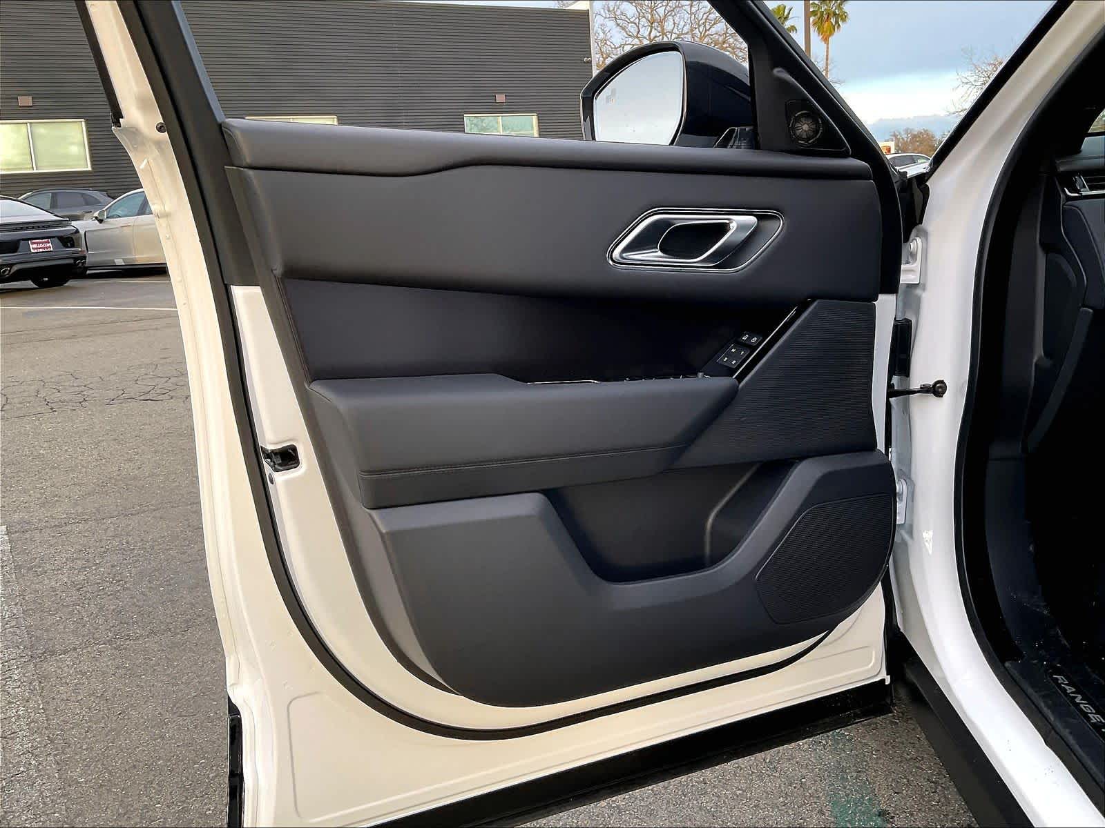 2026 Land Rover Range Rover Velar Dynamic SE - Photo 23
