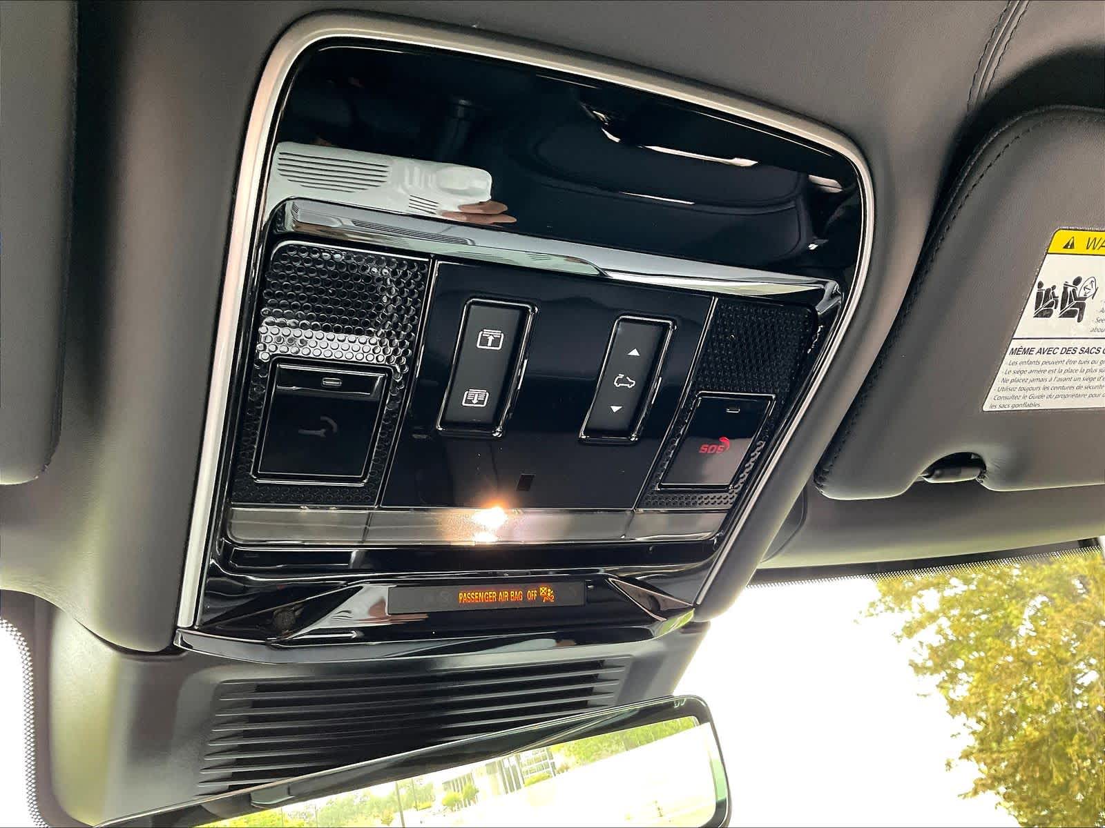 2026 Land Rover Range Rover SV - Photo 22