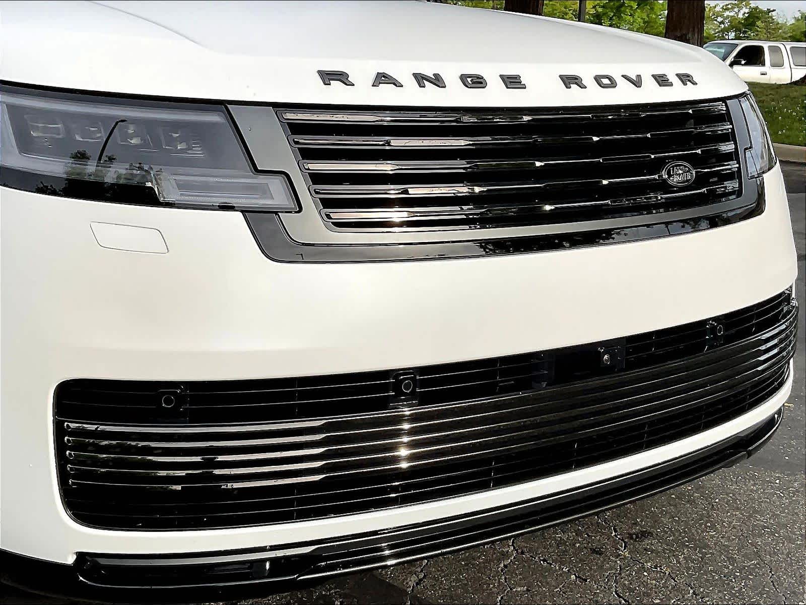 2026 Land Rover Range Rover SV - Photo 34