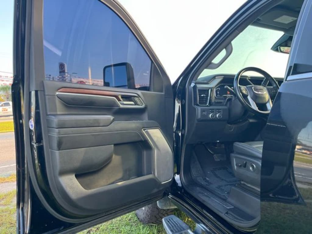 Used 2024 GMC Sierra 2500HD Denali Truck
