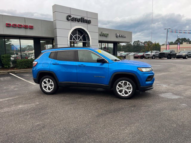 Used 2024 Jeep Compass Latitude SUV