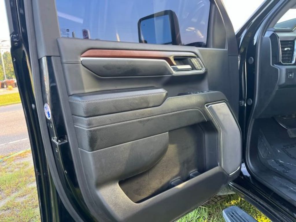 Used 2024 GMC Sierra 2500HD Denali Truck