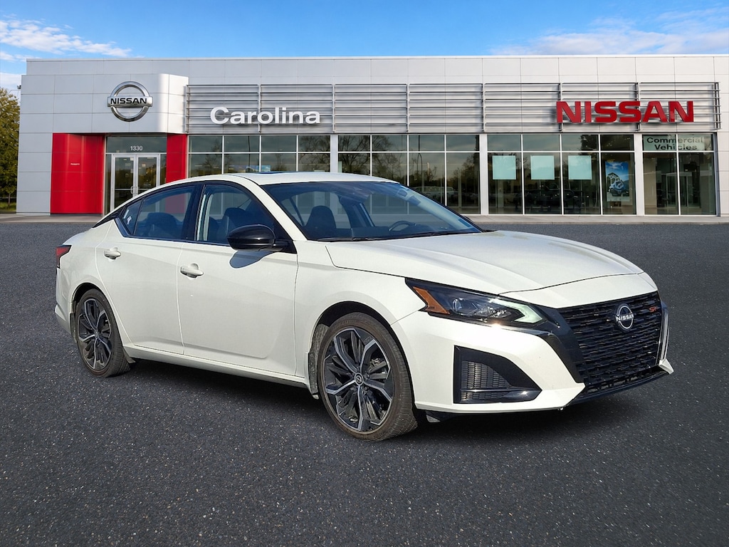 Used 2025 Nissan Altima 2.5 SR Sedan