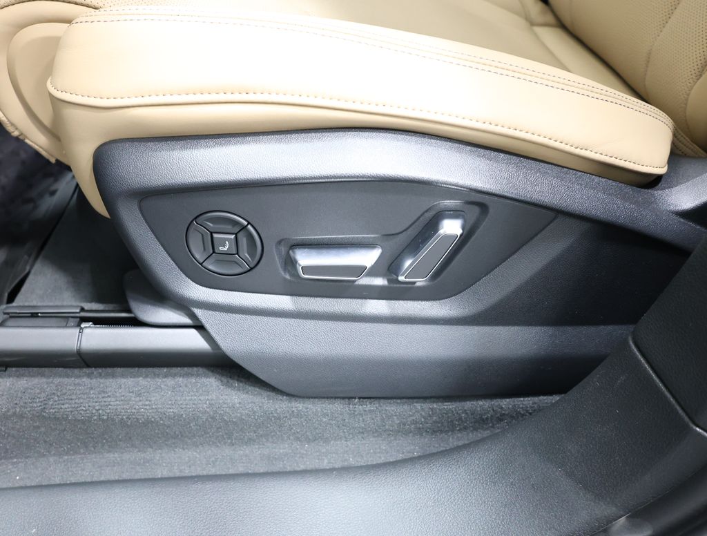 2026 Audi Q7 Prestige - Photo 13