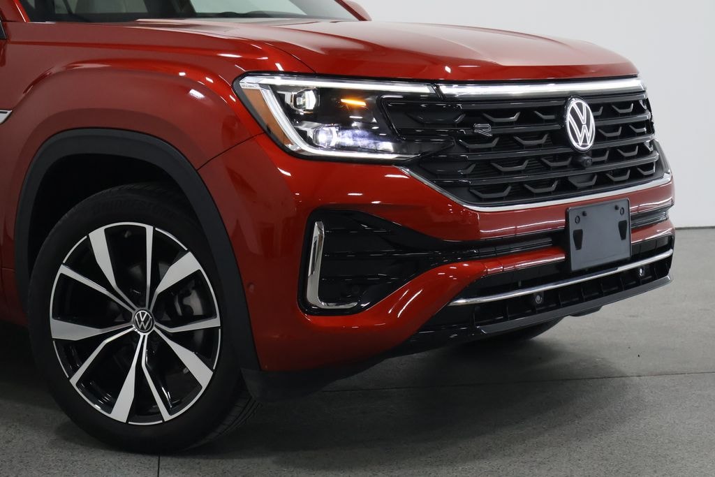 Used 2024 Volkswagen Atlas Cross Sport 2.0T SEL Premium R-Line SUV