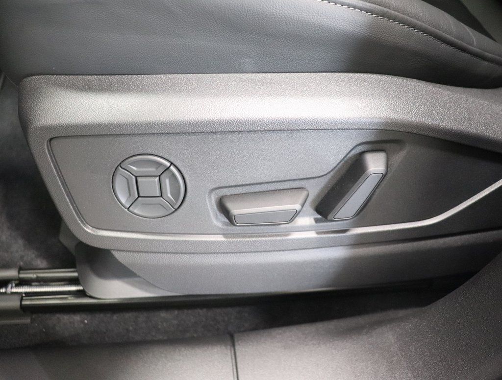 2025 Audi Q5 Premium - Photo 14