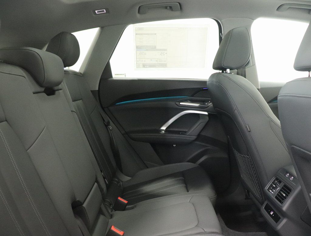 2025 Audi Q5 Premium - Photo 24