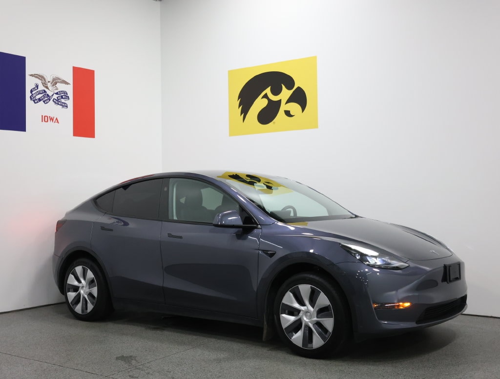 Used 2023 Tesla Model Y Standard Range SUV
