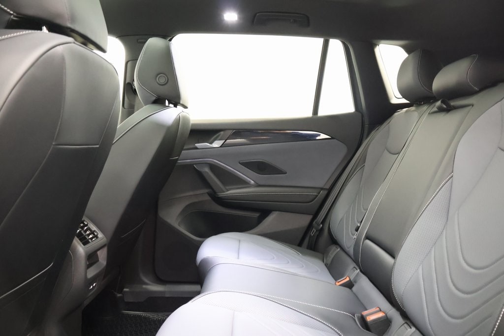 2026 Volkswagen Tiguan SE R-LINE BLACK - Photo 25
