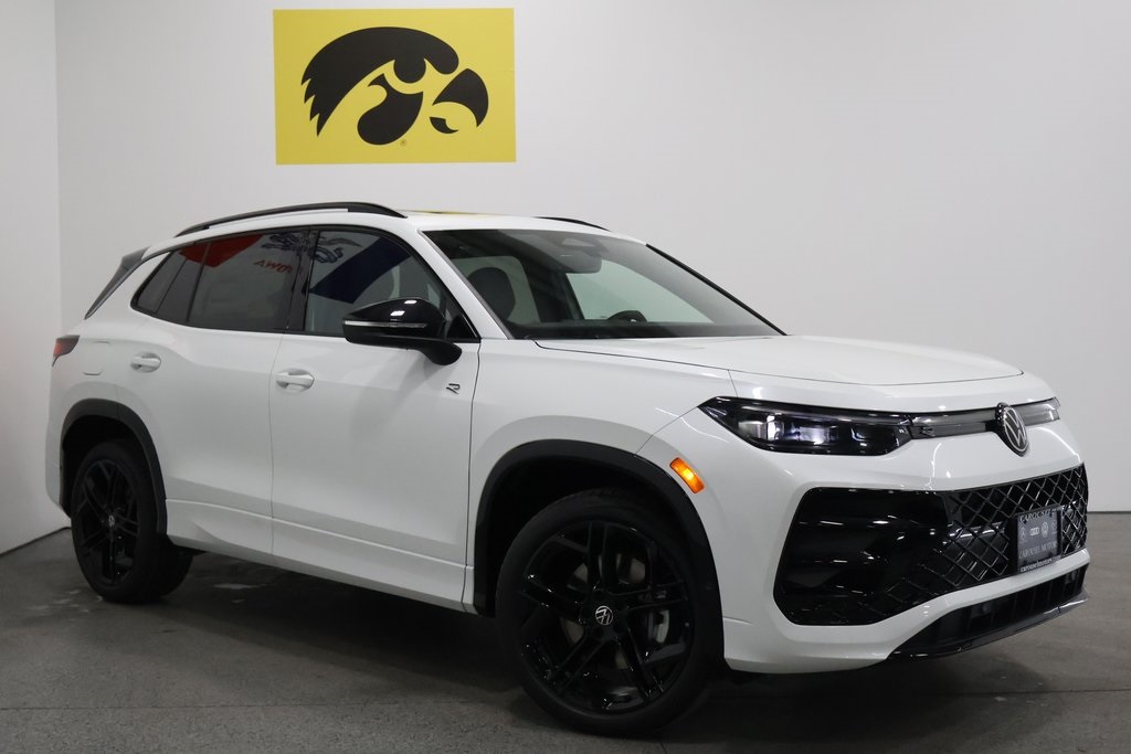 New 2026 Volkswagen Tiguan SE R-Line Black SUV