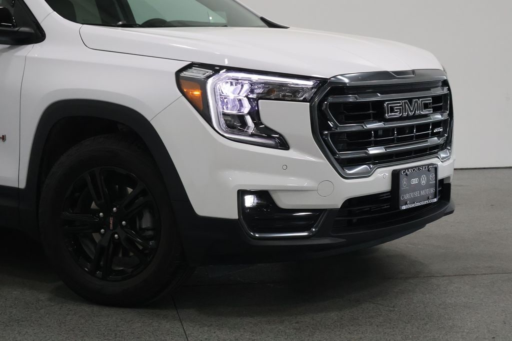 Used 2024 GMC Terrain AT4 SUV