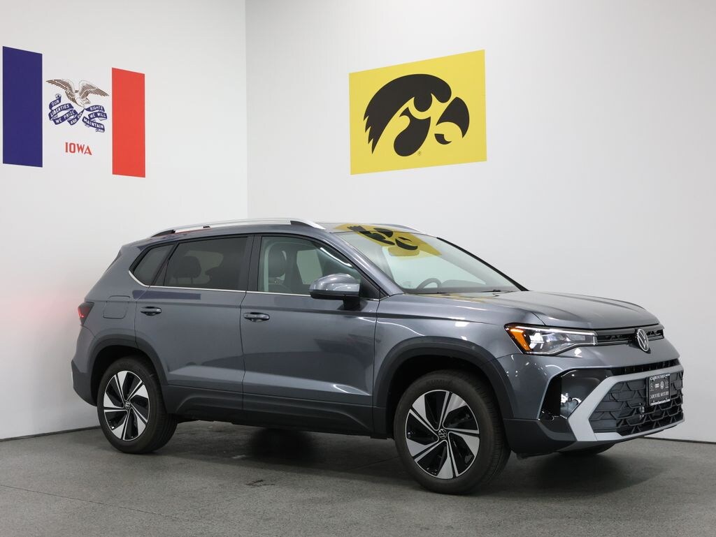 New 2026 Volkswagen Taos 1.5T SE SUV