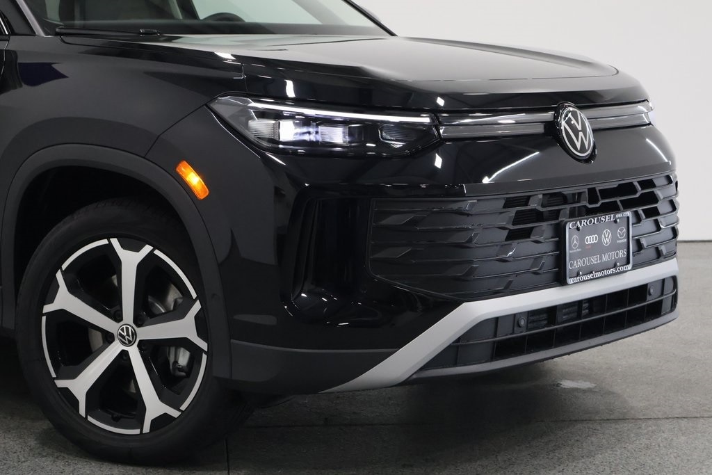 New 2026 Volkswagen Tiguan SE SUV
