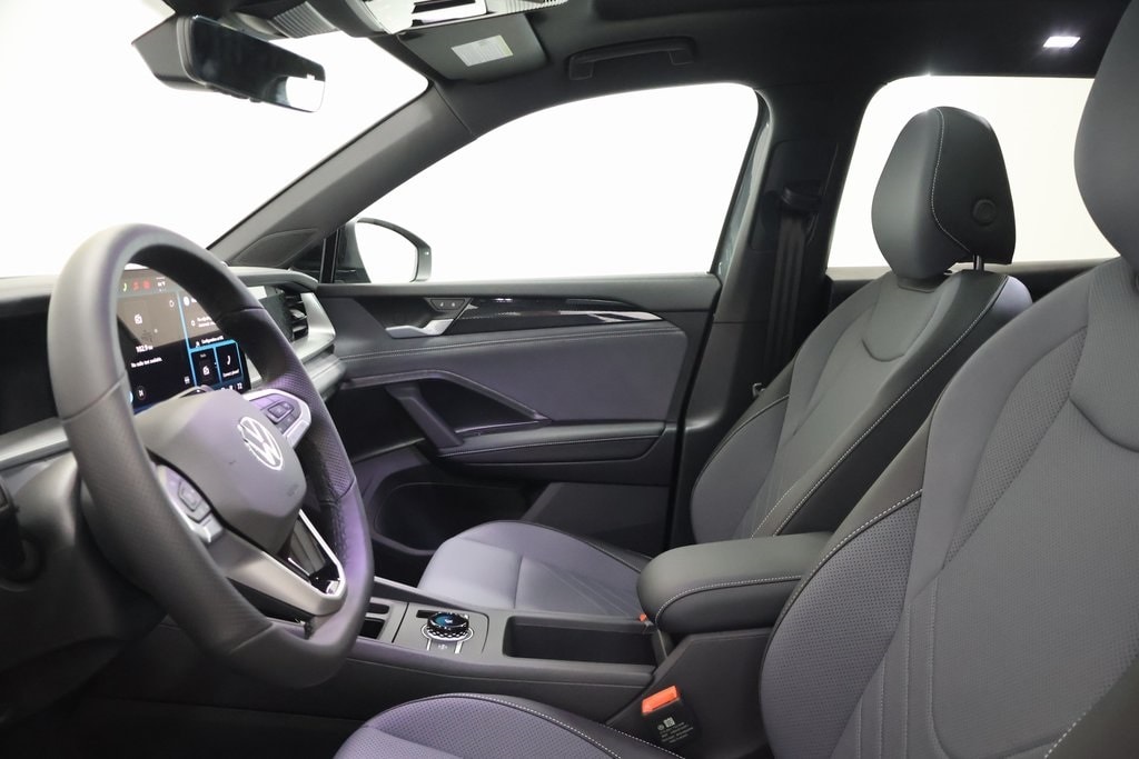 2026 Volkswagen Tiguan SE R-LINE BLACK - Photo 13