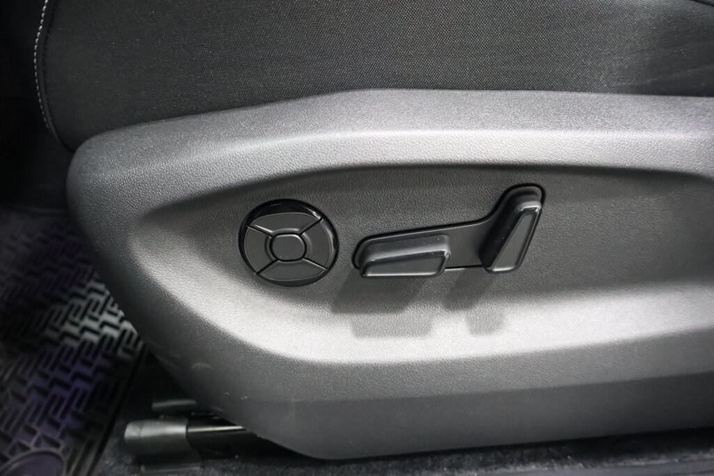 2026 Volkswagen Tiguan SE - Photo 14