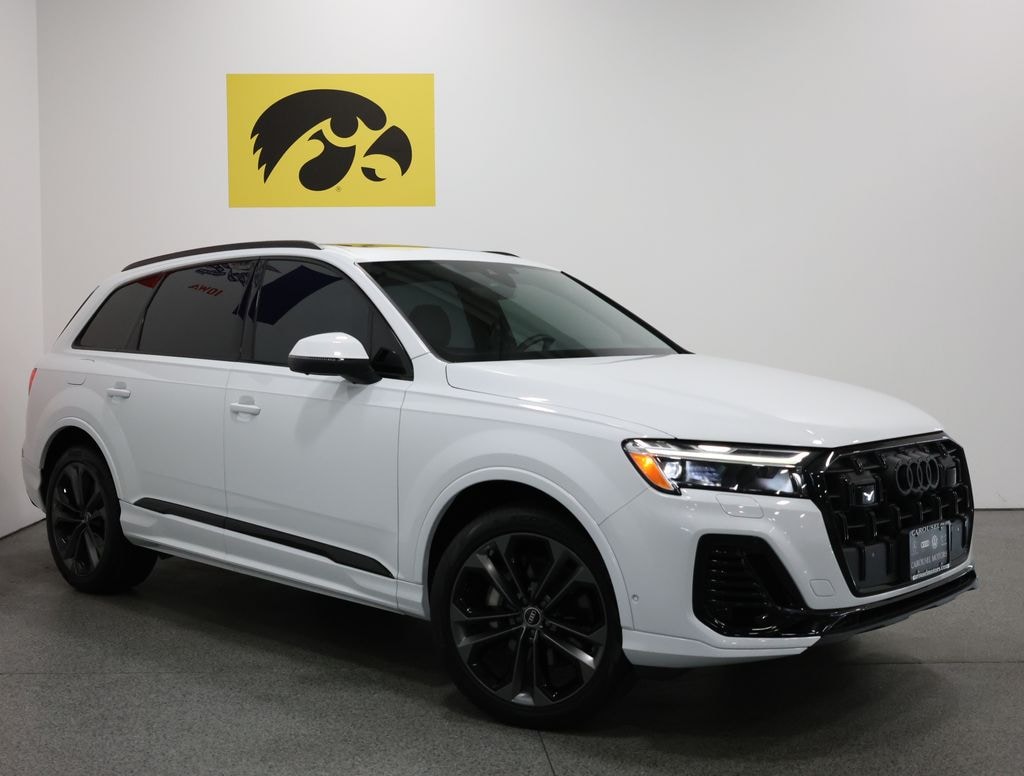Used 2025 Audi Q7 55 Premium Plus SUV