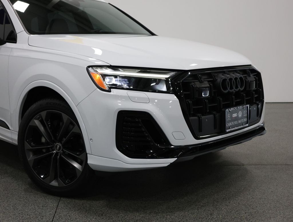 Used 2025 Audi Q7 55 Premium Plus SUV