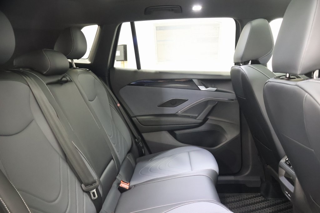 2026 Volkswagen Tiguan SE R-LINE BLACK - Photo 24