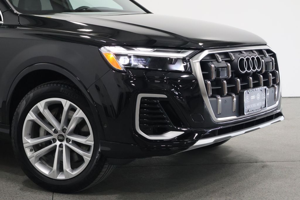 Used 2025 Audi Q7 55 Premium SUV