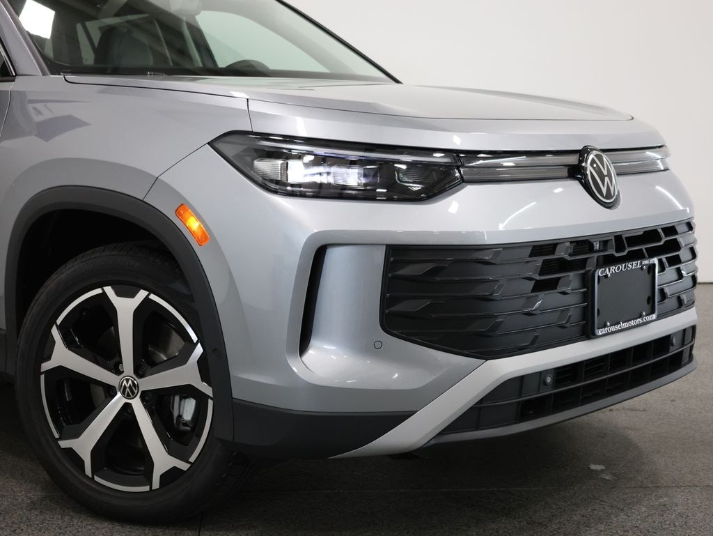 New 2026 Volkswagen Tiguan SE SUV