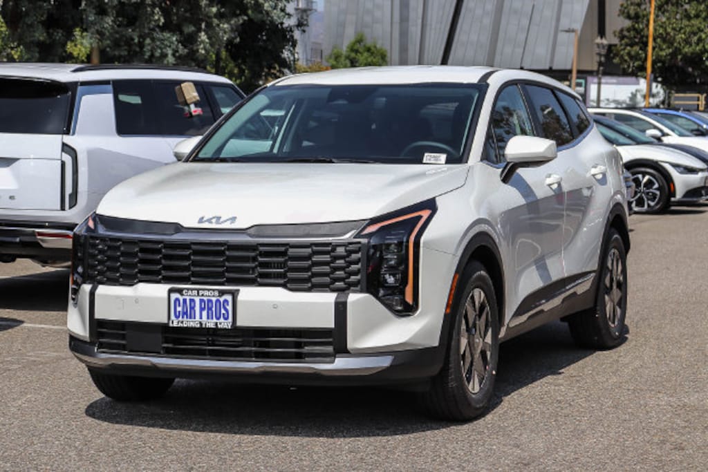 New 2027 Kia Sportage Hybrid LX SUV