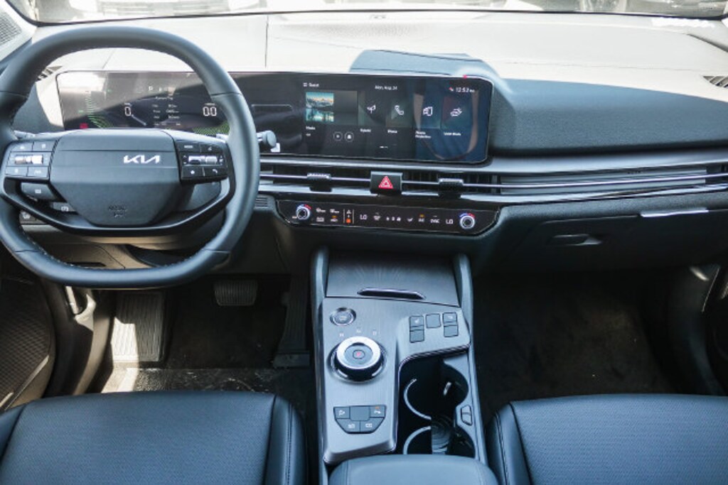 New 2027 Kia Sportage Hybrid EX SUV