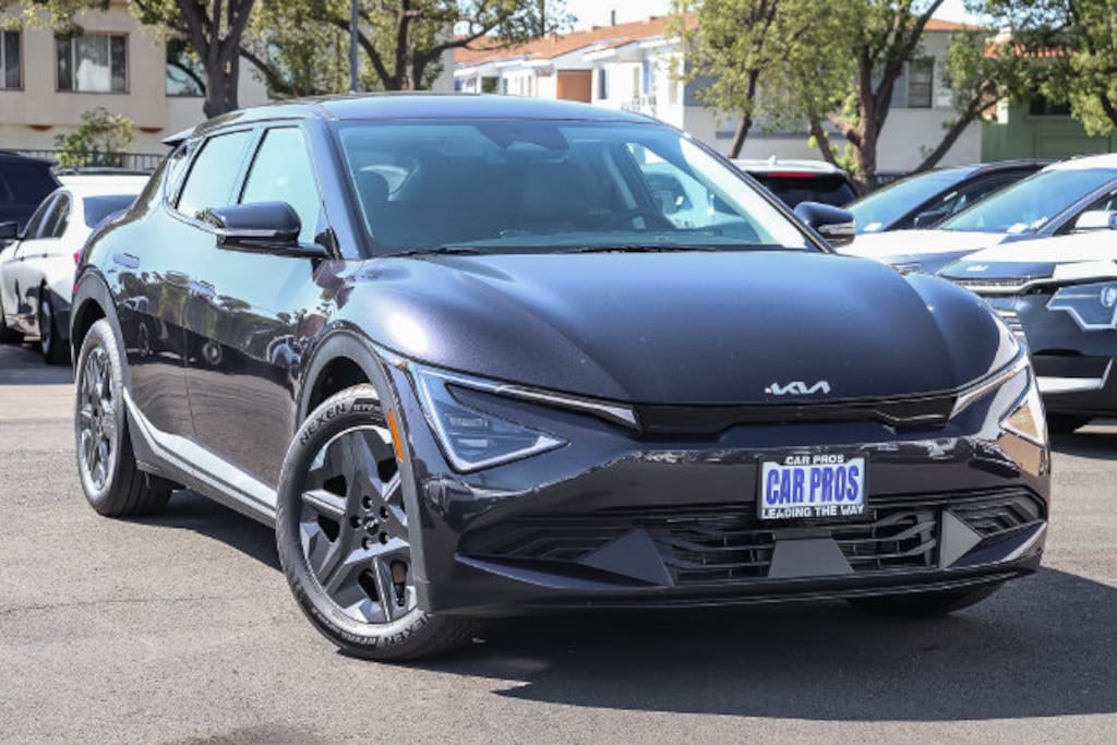 New 2026 Kia EV6 Light Long Range SUV