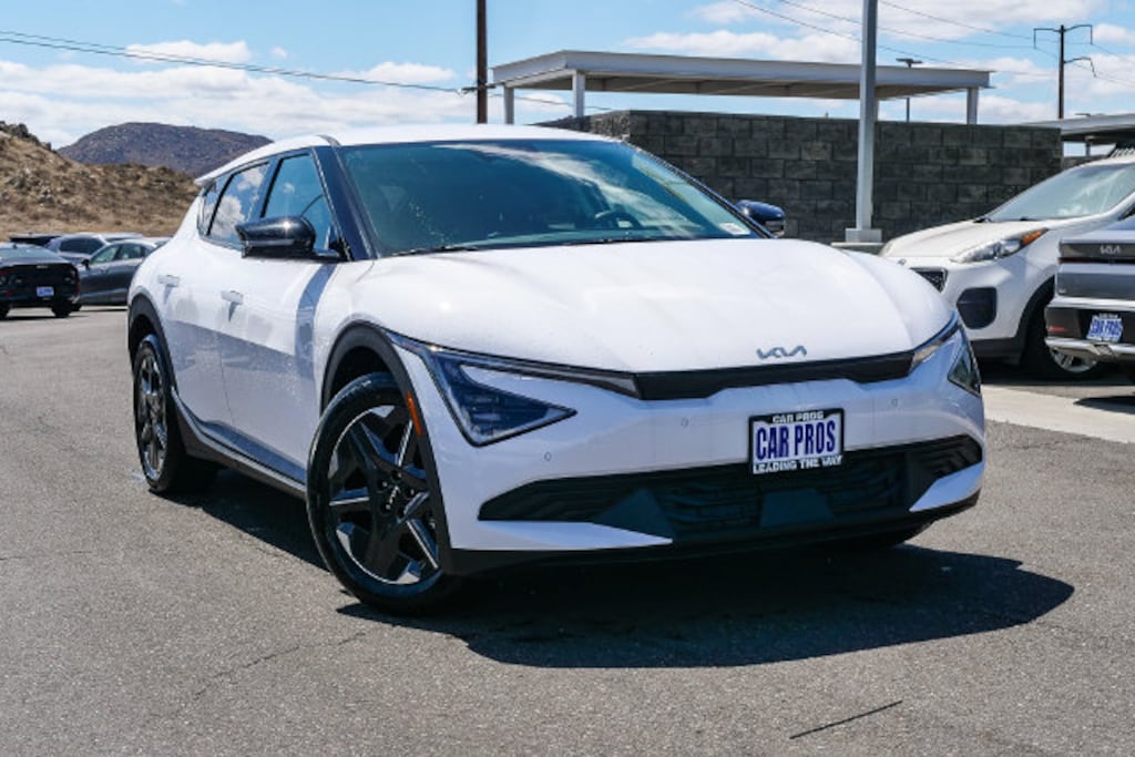 New 2026 Kia EV6 Light Long Range SUV