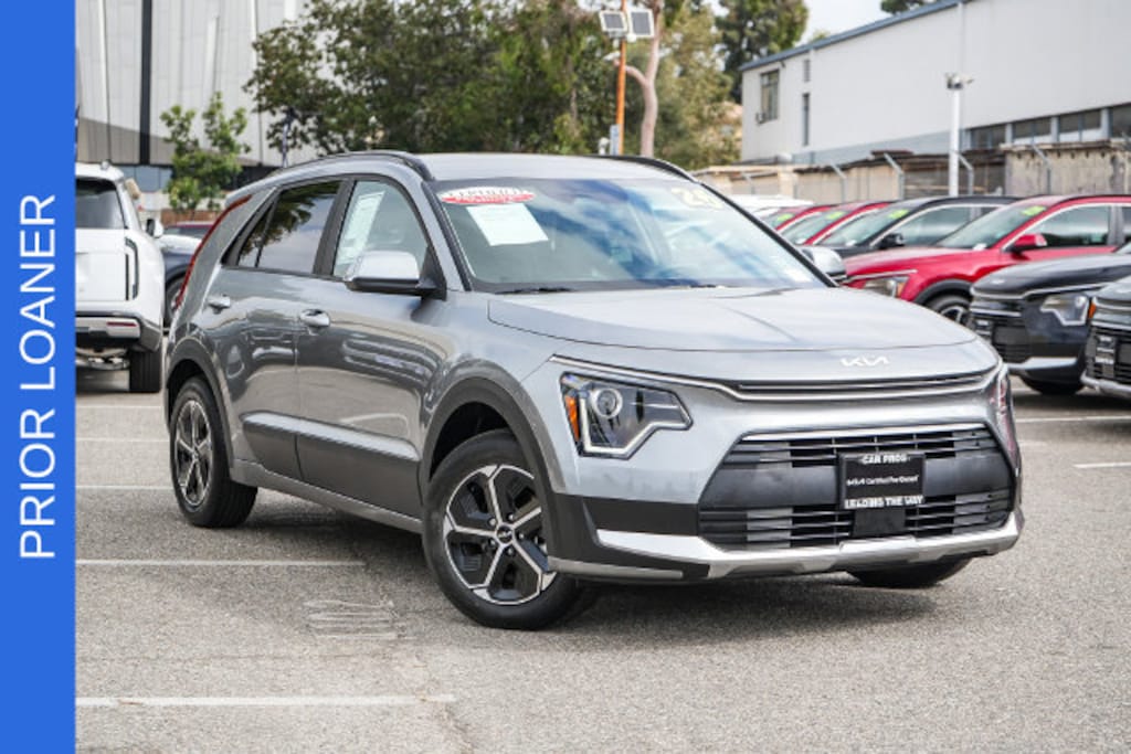 Certified 2025 Kia Niro EX SUV