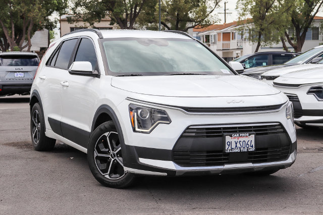 2024 Kia Niro Pre-Owned 2024 Kia Niro EX — photo 1 of 24