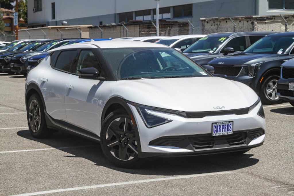 New 2026 Kia EV6 Light SUV