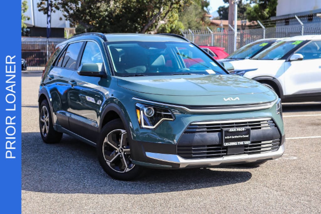 Certified 2025 Kia Niro EX SUV
