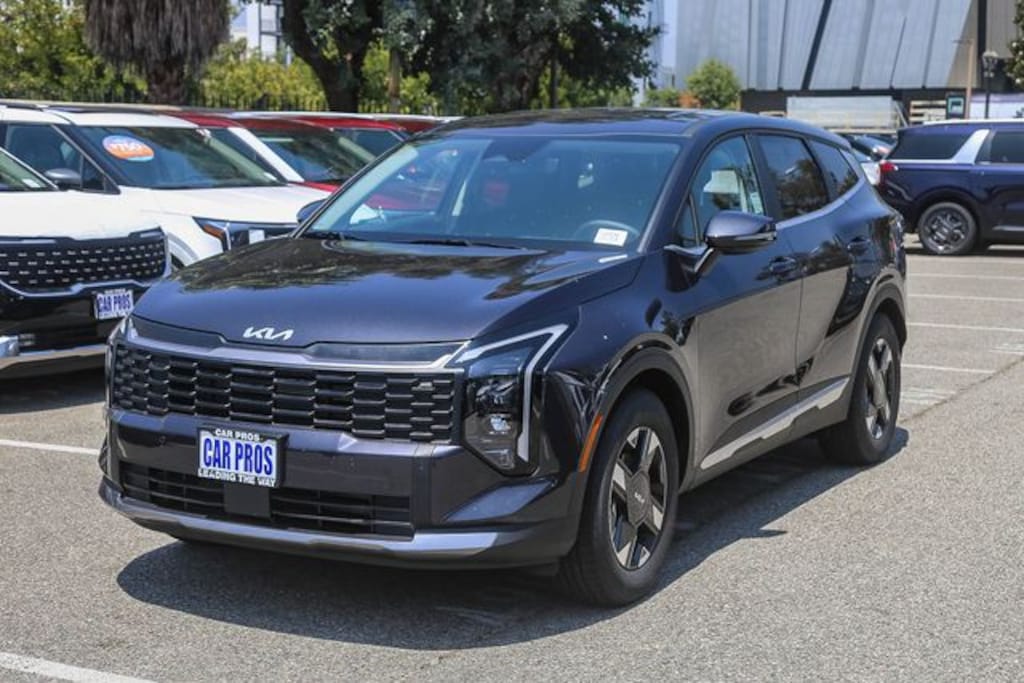 New 2026 Kia Sportage LX SUV