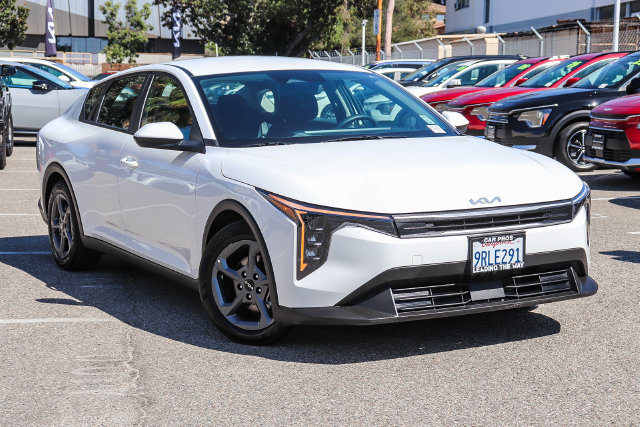 2025 Kia K4