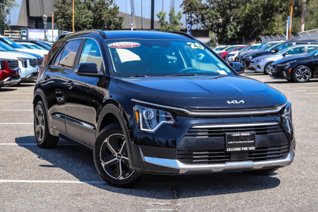 Certified 2025 Kia Niro EX SUV